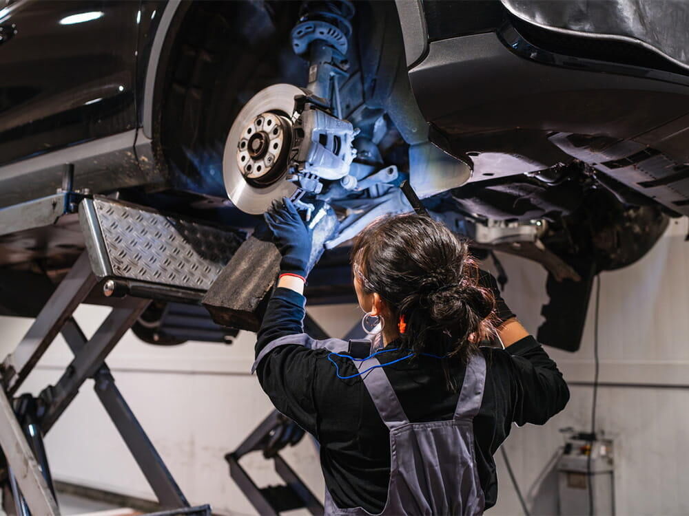 Comment bien reprendre un garage automobile en Savoie ?